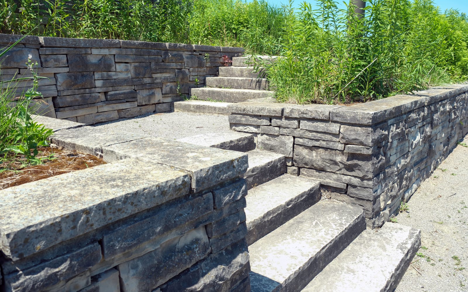 Retaining Walls by Smart Call Contractors